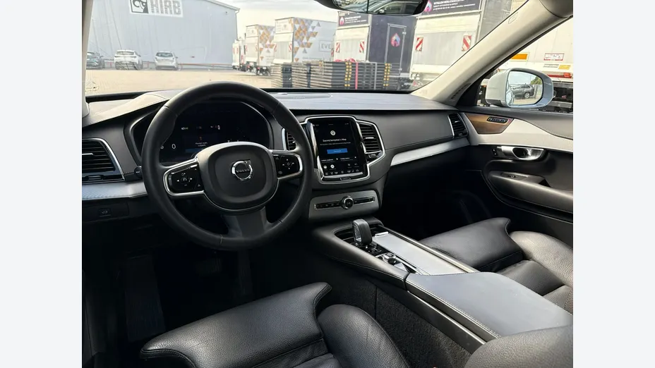 VOLVO XC90 -