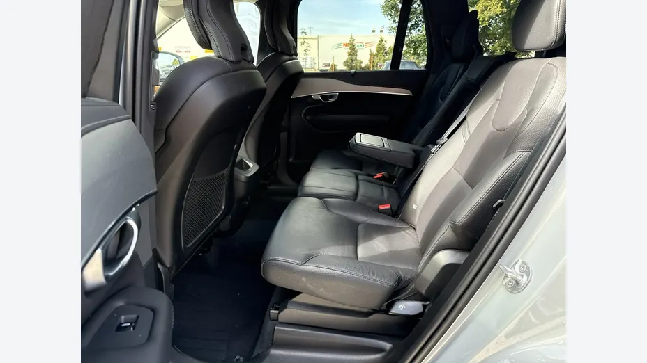 VOLVO XC90 -