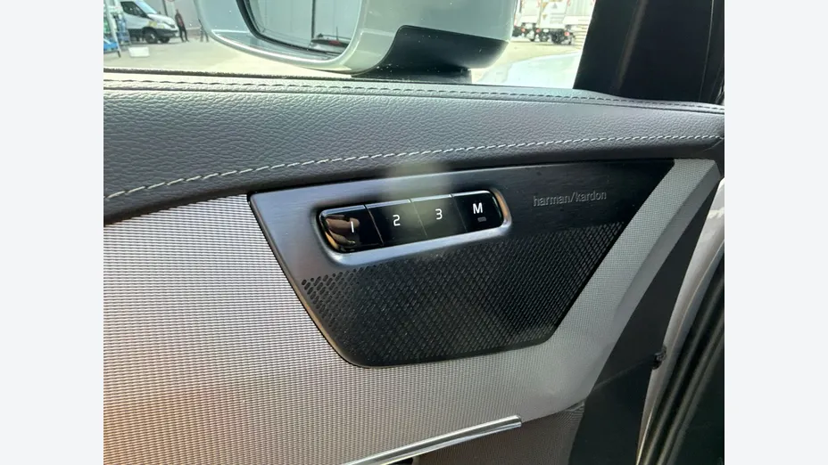 VOLVO XC90 -