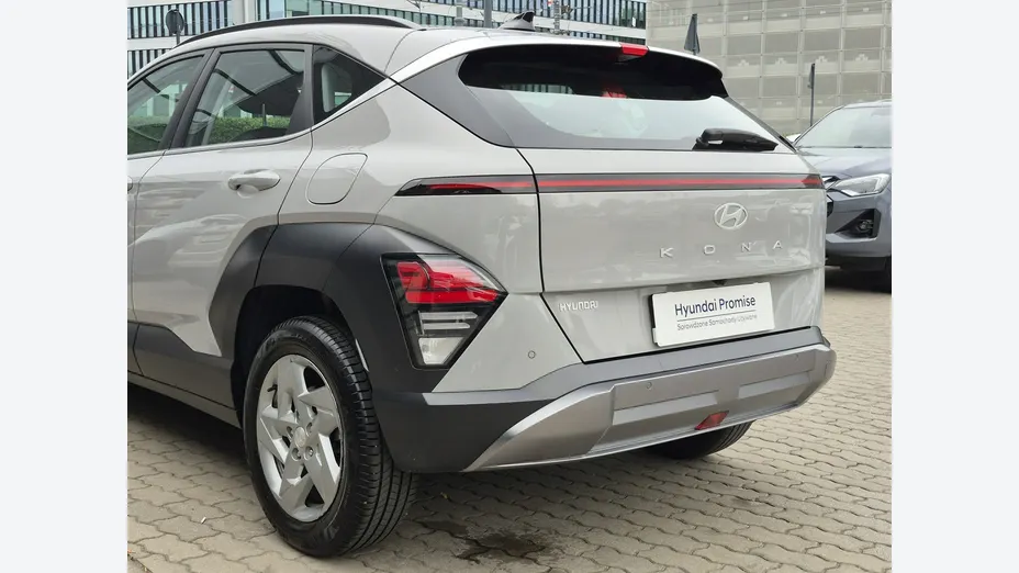 HYUNDAI Kona -