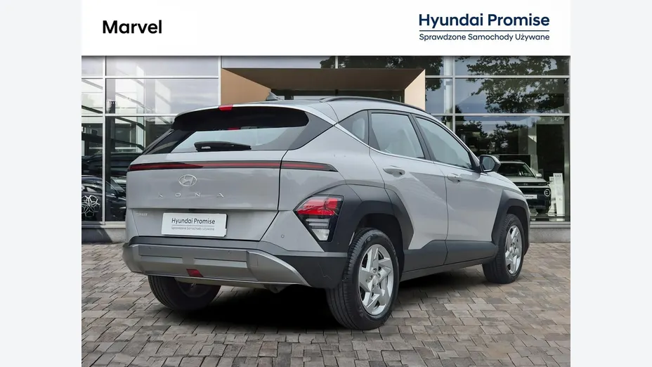 HYUNDAI Kona -