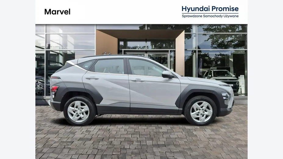 HYUNDAI Kona -