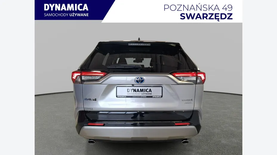 TOYOTA RAV4 -