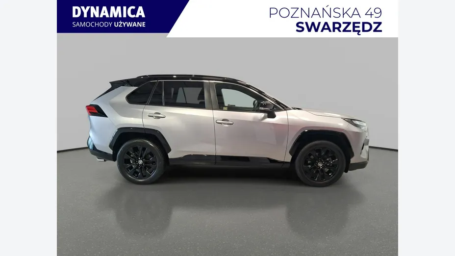 TOYOTA RAV4 -