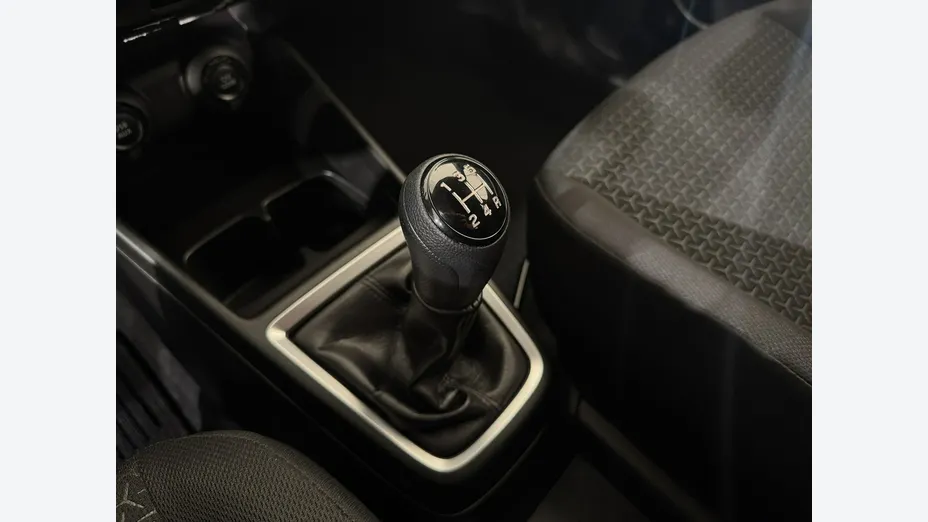 SUZUKI Swift -