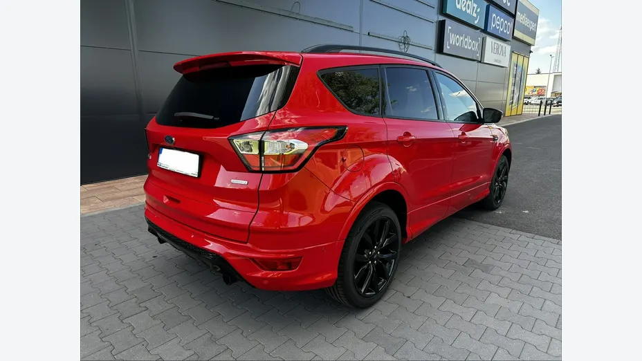 FORD Kuga -