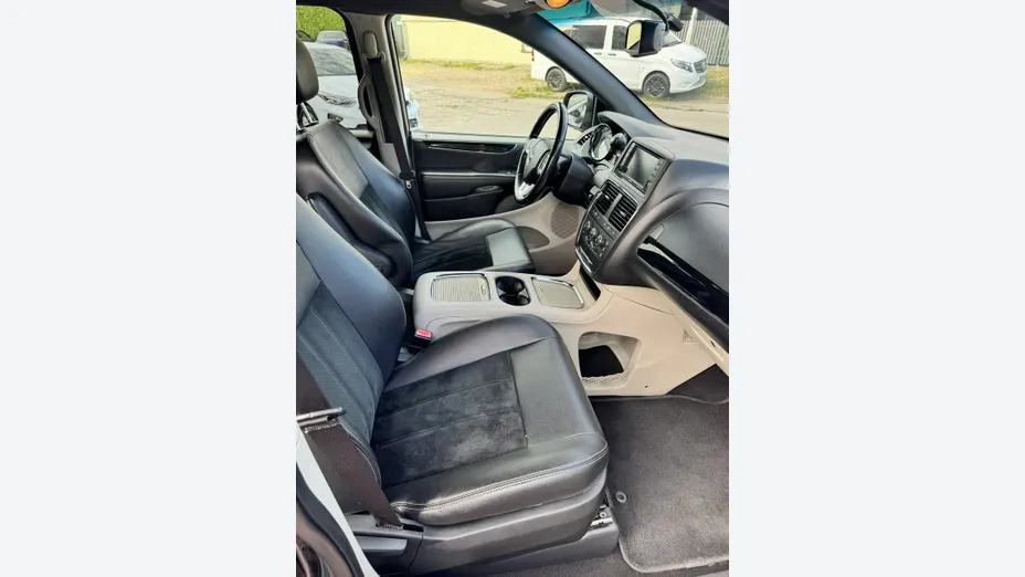 DODGE Grand Caravan -