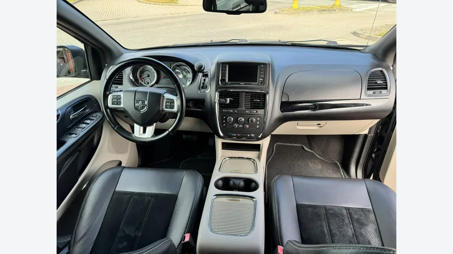DODGE Grand Caravan -