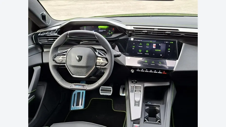 PEUGEOT 408 -