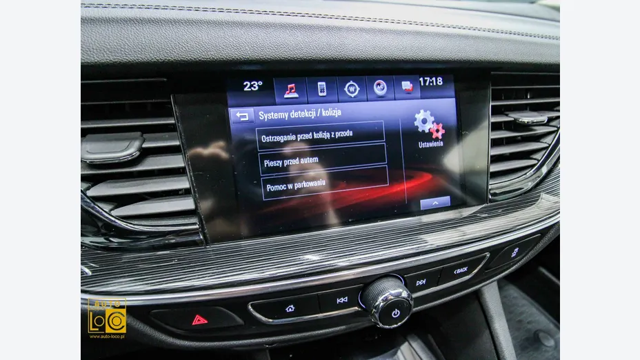 OPEL Insignia -