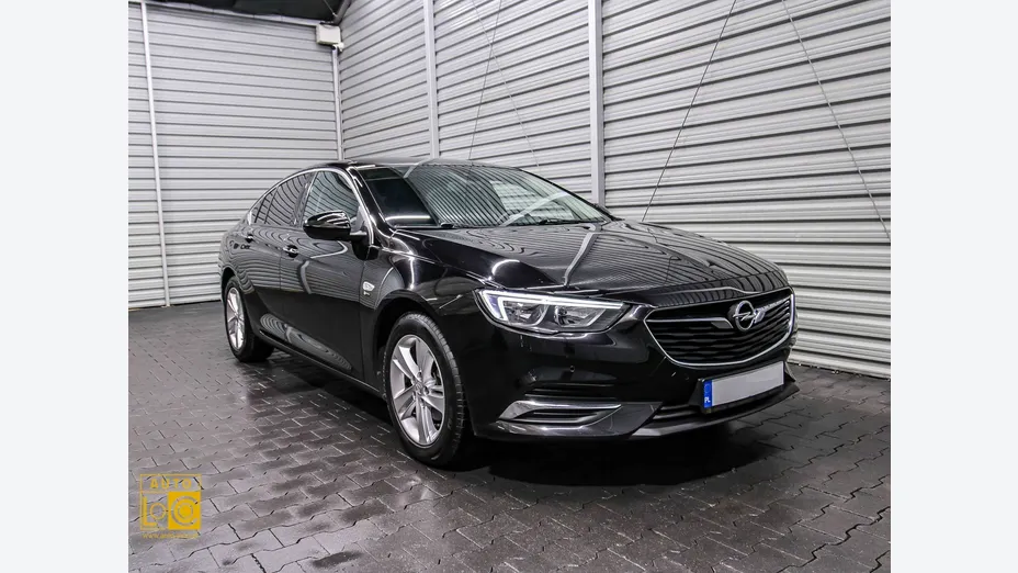 OPEL Insignia -