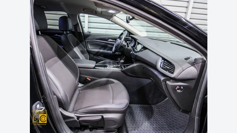 OPEL Insignia -