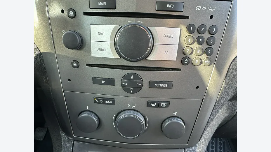OPEL Zafira -