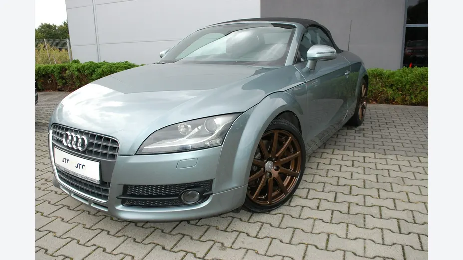 AUDI TT Roadster -