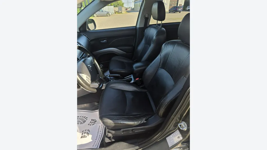 CITROEN C-Crosser -