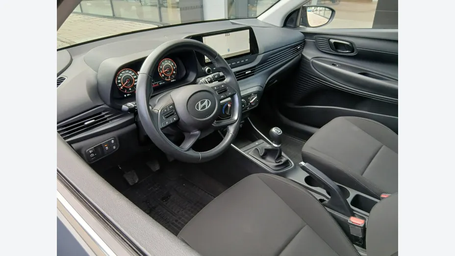 HYUNDAI i20 -