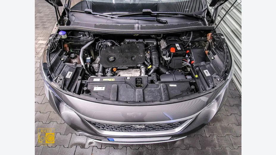 PEUGEOT 3008 -