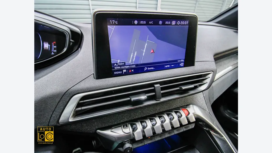 PEUGEOT 3008 -