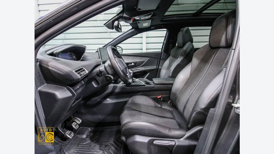 PEUGEOT 3008 -