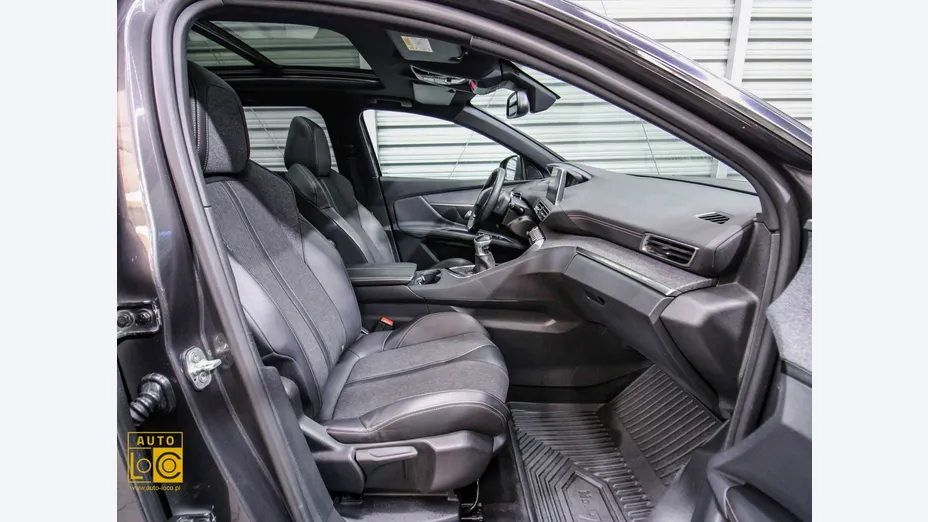 PEUGEOT 3008 -