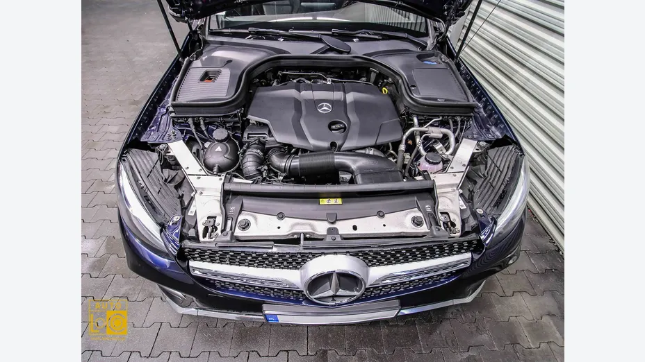 MERCEDES-BENZ GLC -