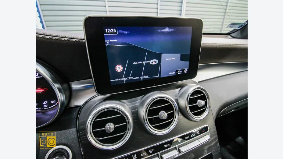 MERCEDES-BENZ GLC -