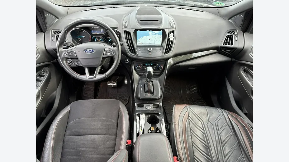 FORD Kuga -