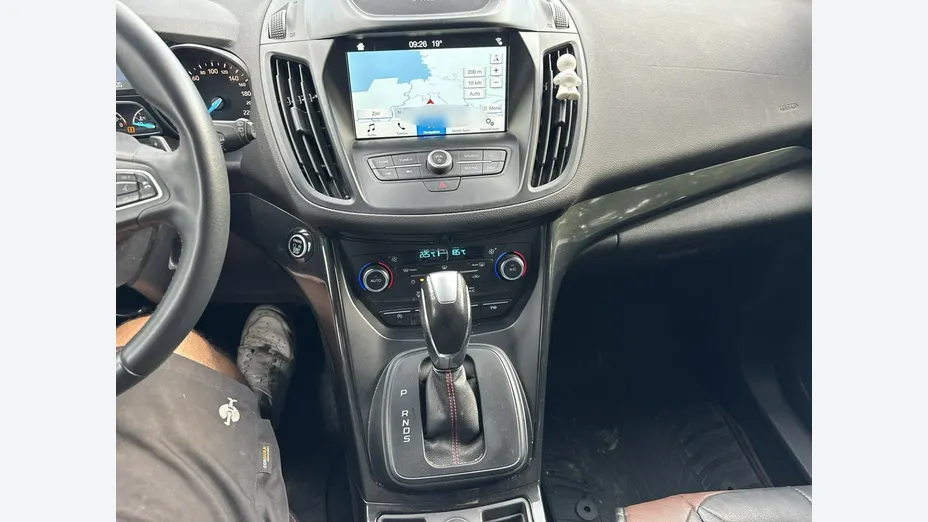 FORD Kuga -