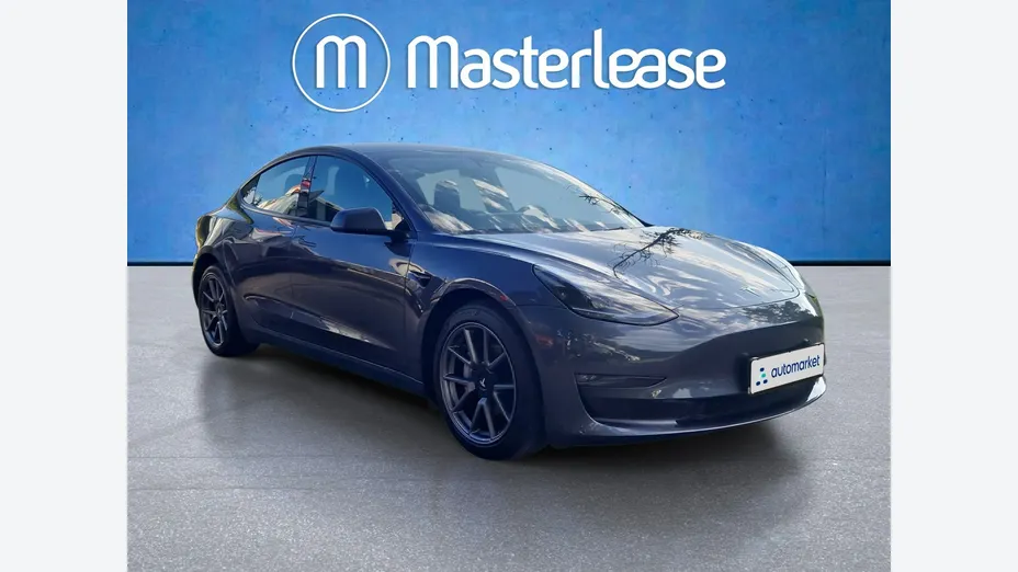 TESLA Model 3 -