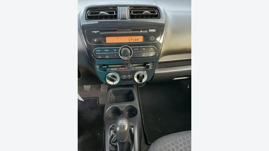 MITSUBISHI Space Star -