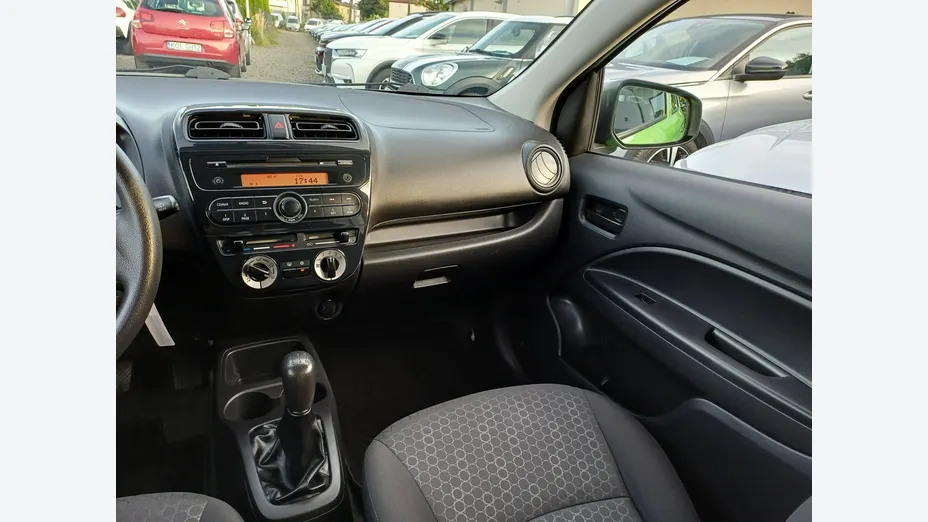 MITSUBISHI Space Star -
