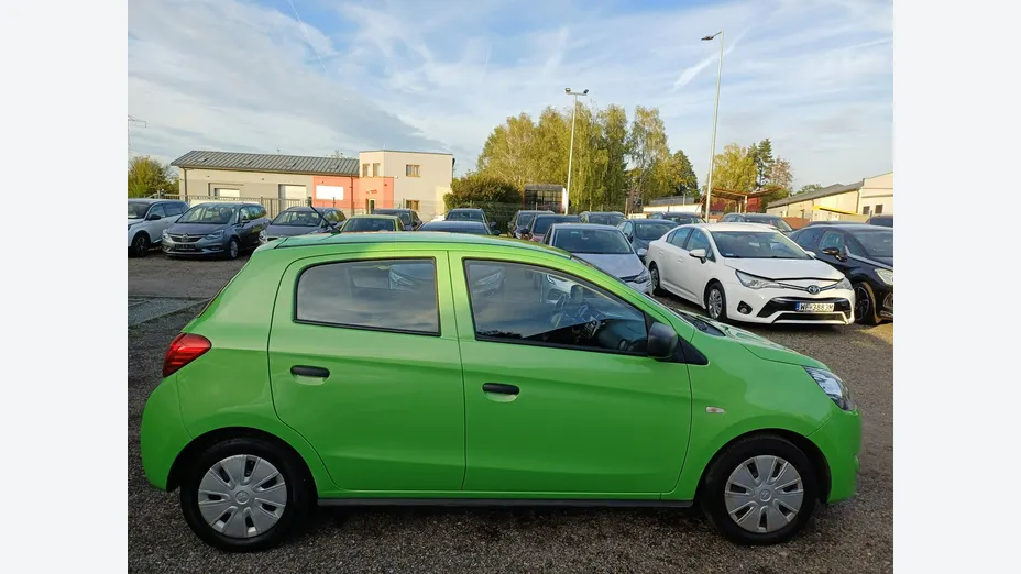 MITSUBISHI Space Star -