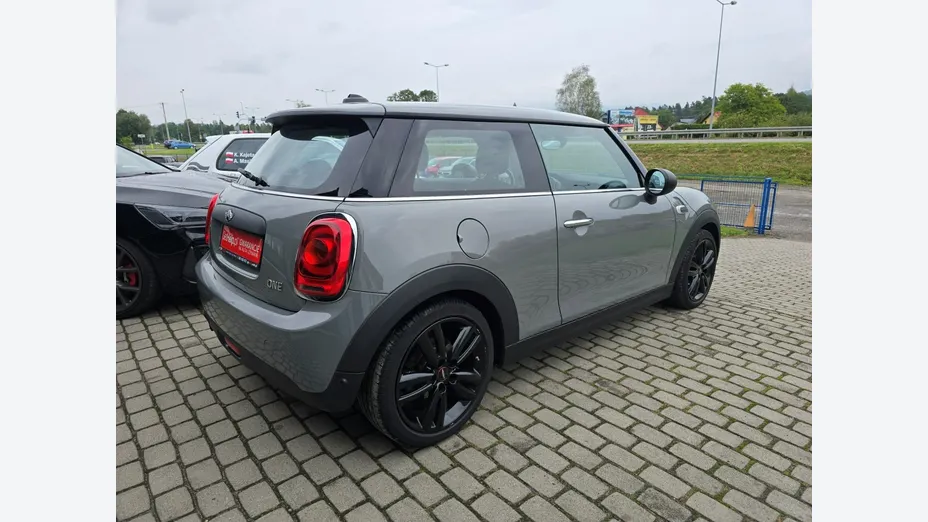 MINI One -