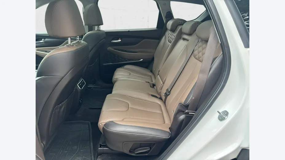 HYUNDAI Santa Fe -