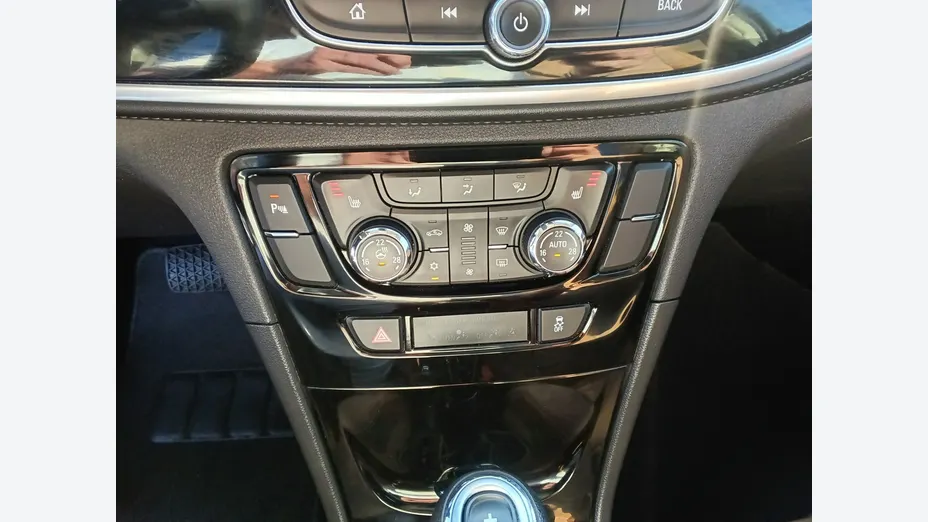 OPEL Mokka -