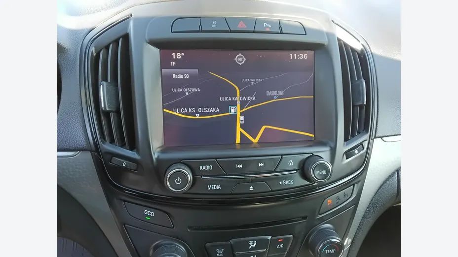 OPEL Insignia -