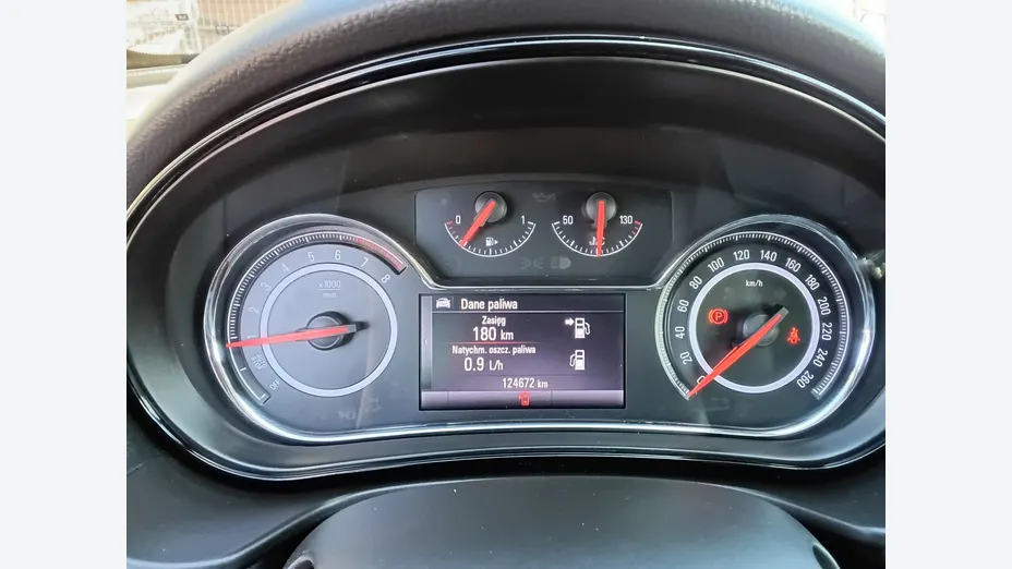 OPEL Insignia -