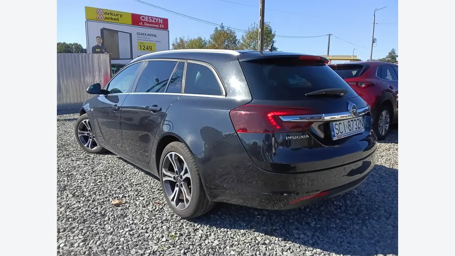 OPEL Insignia -
