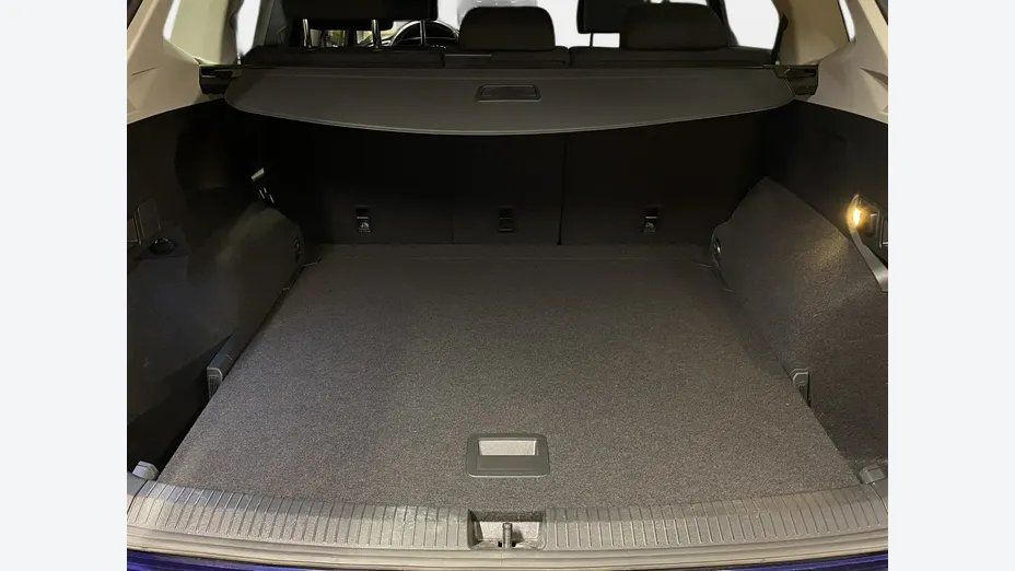 VOLKSWAGEN Tiguan -