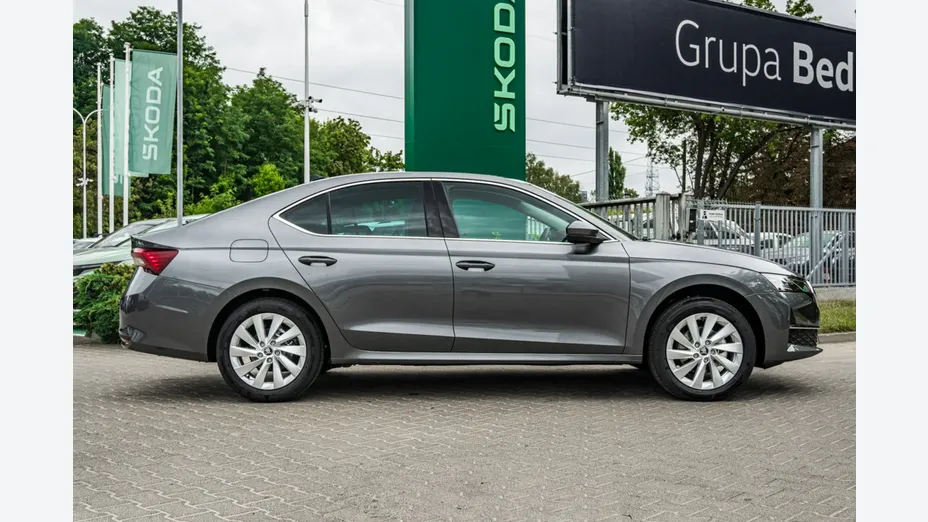 SKODA Octavia -