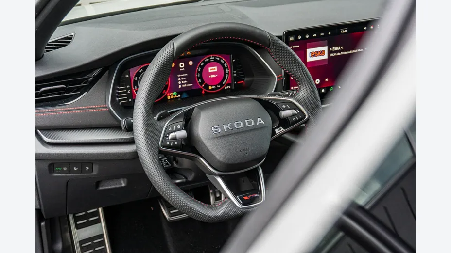 SKODA Octavia -