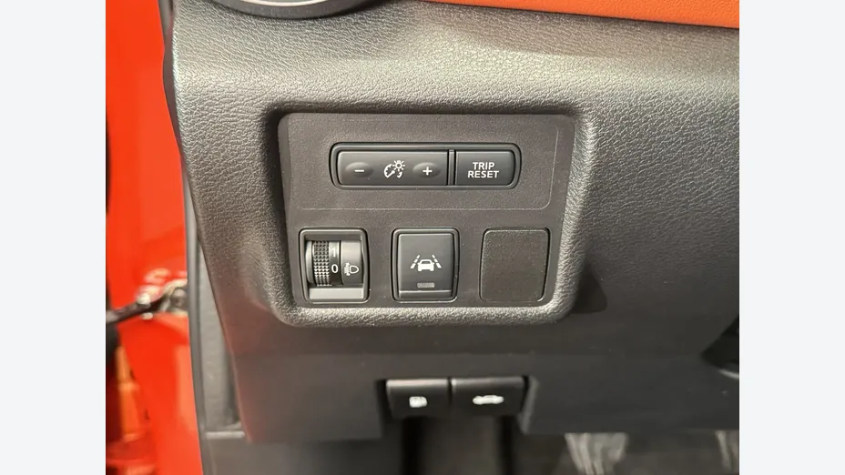 NISSAN Micra -