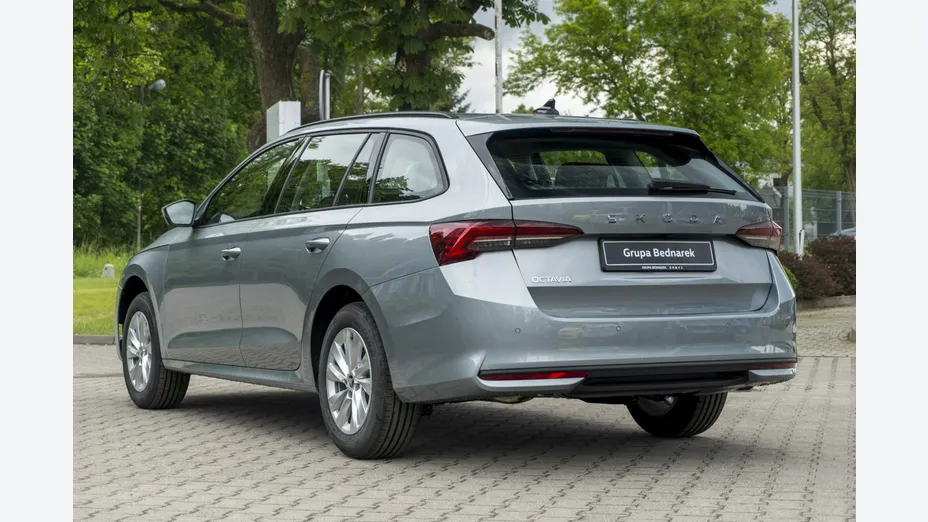 SKODA Octavia -