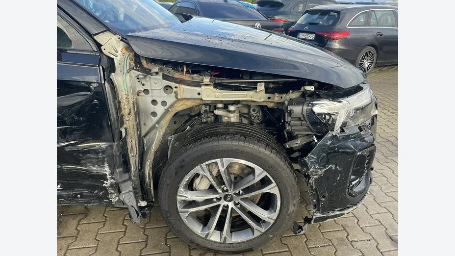 AUDI Q7 -