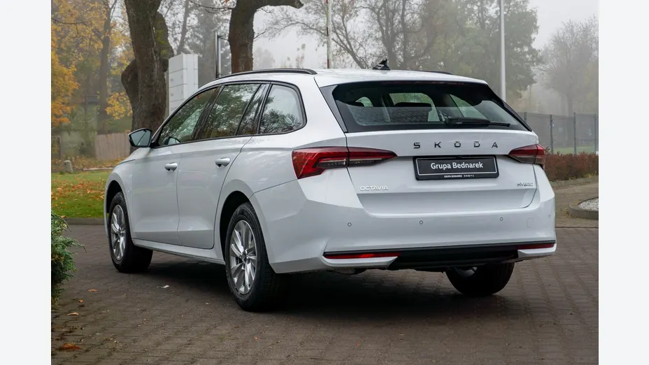 SKODA Octavia -