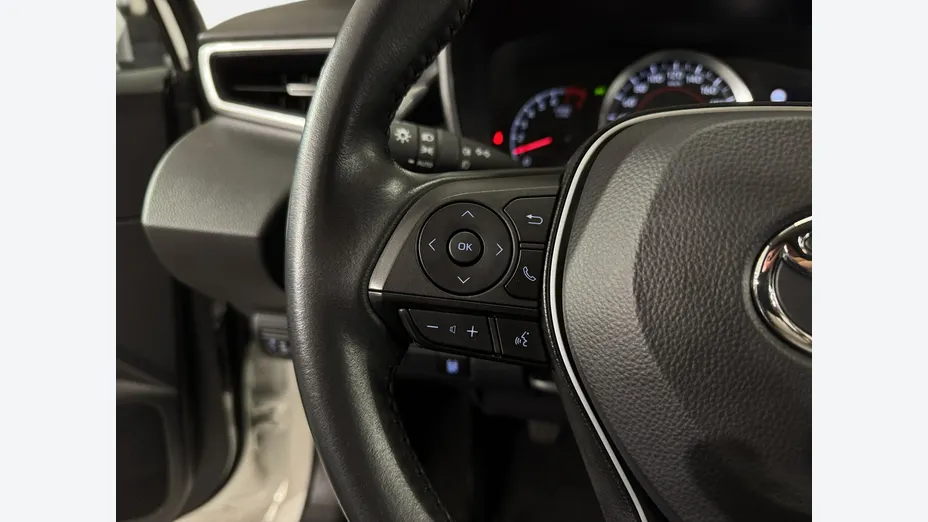 TOYOTA Corolla -