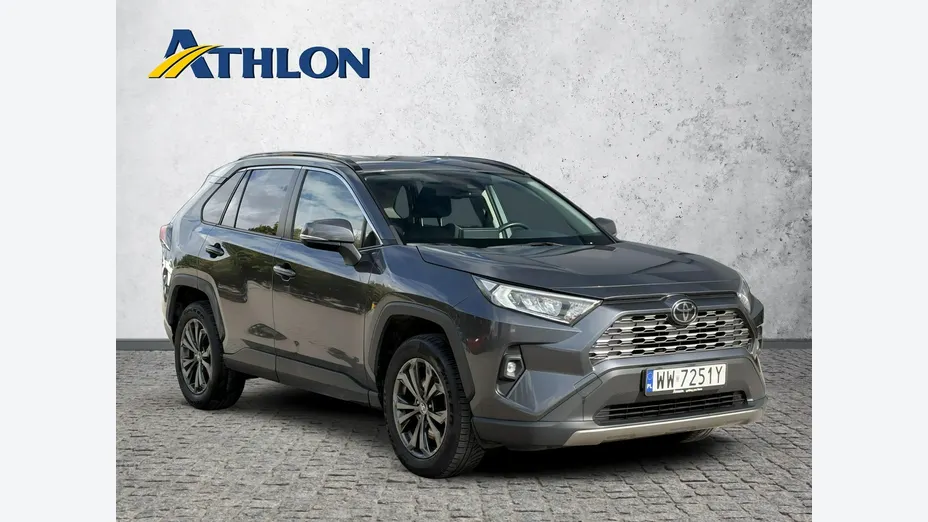 TOYOTA RAV4 -