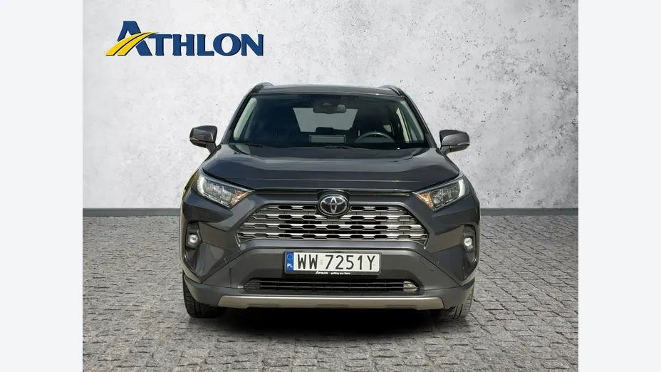 TOYOTA RAV4 -