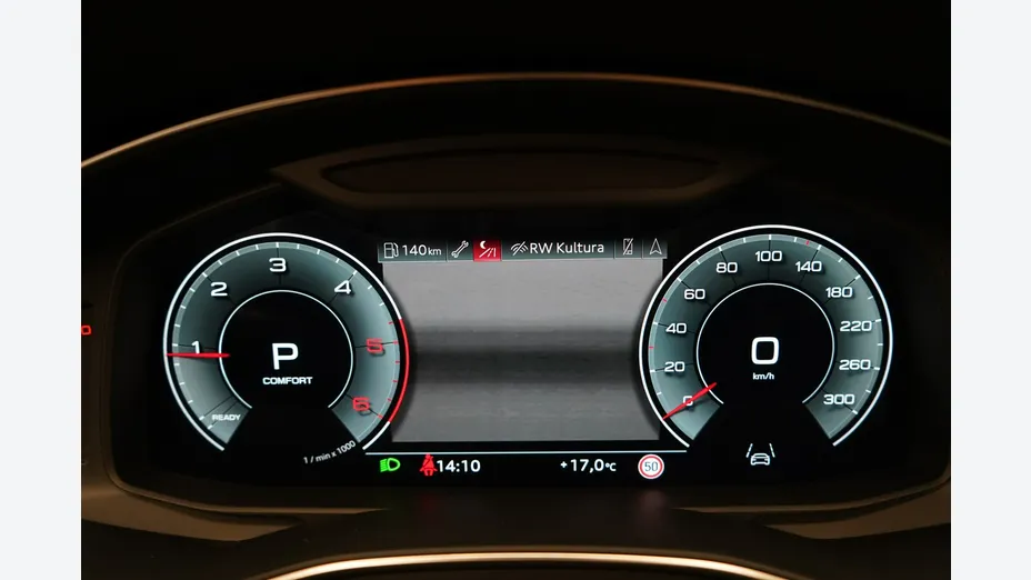 AUDI A6 -