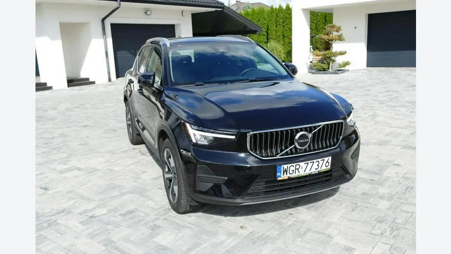 VOLVO XC40 -